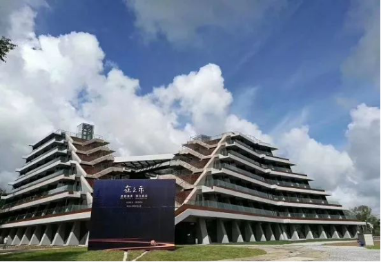 北京紫玉地產(chǎn)集團(tuán)室外樓梯電伴熱融雪 北京紫玉地產(chǎn)集團(tuán)室外樓梯電伴熱融雪